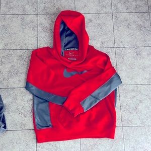 Nike Thermafit hoodie boys size 7.